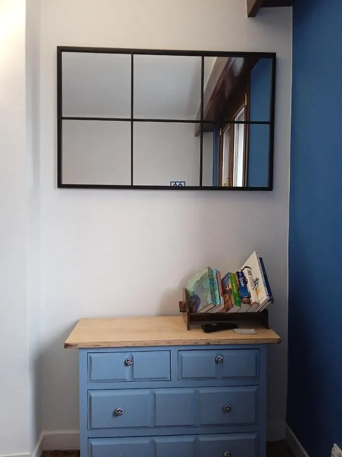 Superviews, Parking 24H Vigilado Incluido Y Netflix En Habitacion Independiente Con Bano Privado En Apartamento Particular, Francais&English Bilbao 0*,